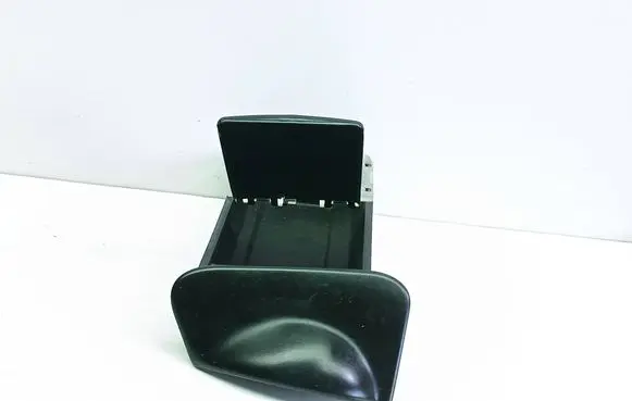 Ford Focus Car ashtray 2M5XA04810AAW