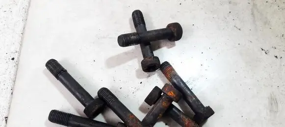 Lexus IS 220D-250-350 Nuts/bolts 