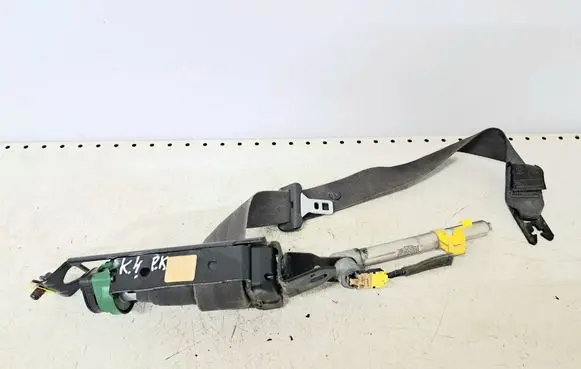 Volvo V70 Front seatbelt