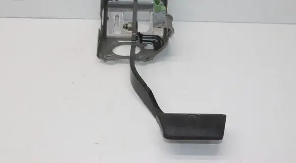 Maserati Ghibli Brake pedal 06700311040