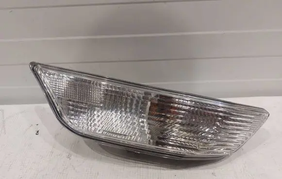 Ford Mustang VI Front indicator light FR3Z13201A FR3B13201A