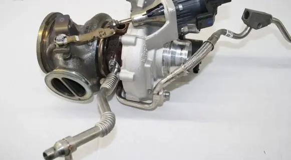 BMW 8 G14 Turbo 8681198