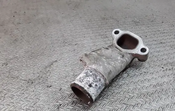 Toyota Avensis T220 Engine coolant pipe/hose
