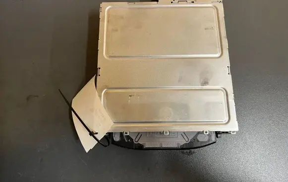 BMW 5 E60 E61 CD/DVD changer 602180462528 65129131850