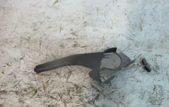 Dacia Logan II Handbrake/parking brake lever assembly