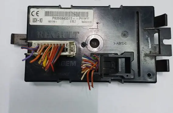 Renault Trafic II (X83) Comfort/convenience module P8200943317P P8200943317 18217981