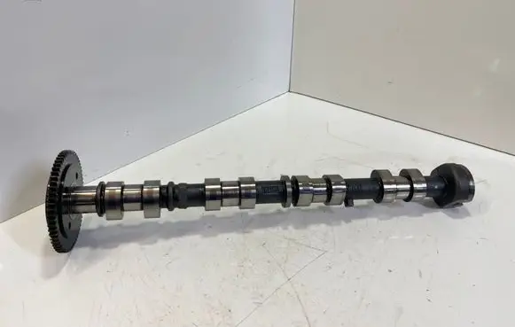 Toyota Avensis T250 Camshaft 