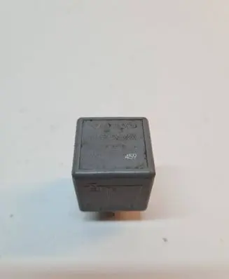 Volvo C70 Other relay 9494424