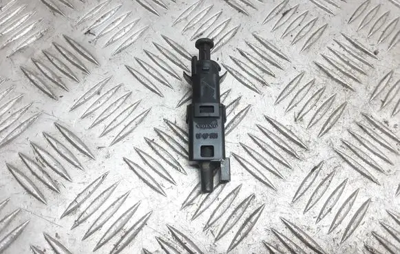 Volvo S70 V70 V70 XC Brake pedal sensor switch 9146505