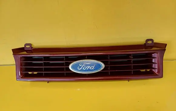 Ford Sierra Front grill 90BG8A133 90BG8200