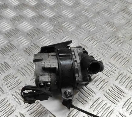 Audi Q7 4M Electric auxiliary coolant/water pump 701360390 8R0965567