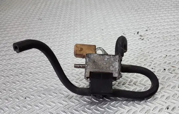 Mercedes-Benz ML W163 Vacuum valve 52793101