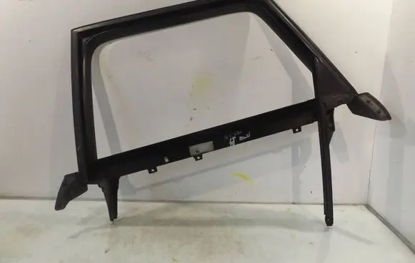 Audi A6 S6 C6 4F Front door window/glass frame 