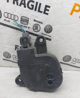 Chrysler Pacifica Air flap motor/actuator 04885465AAC