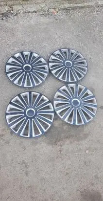 Volkswagen PASSAT B5 R15 wheel hub/cap/trim 