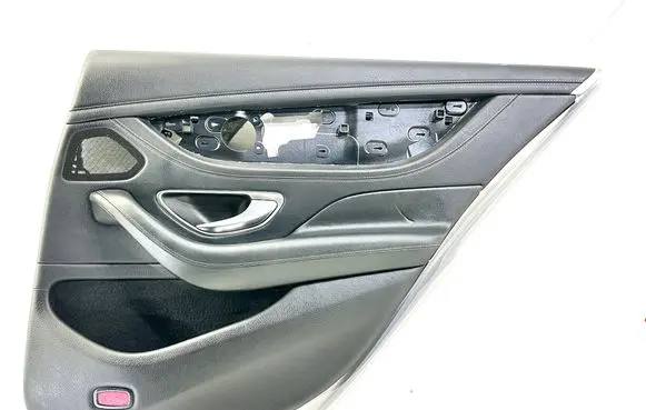 Mercedes-Benz CLS C257 Coupe rear side trim panel 