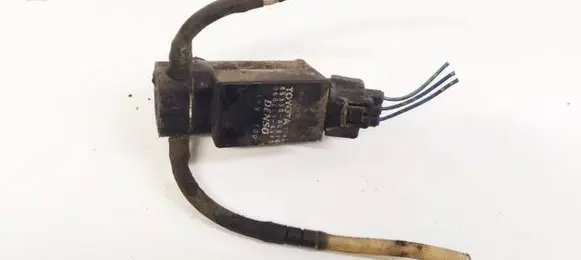 Toyota Corolla E120 E130 Windscreen/windshield washer pump 8533044010 85330-44010