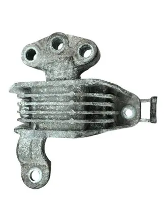 Opel Zafira C Engine mount bracket 13444858