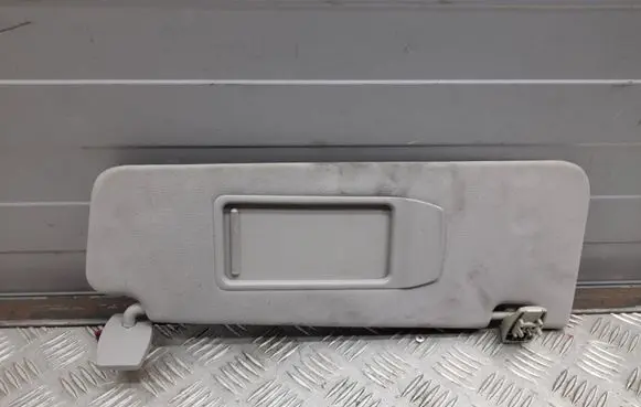 BMW 7 F01 F02 F03 F04 Sun visor