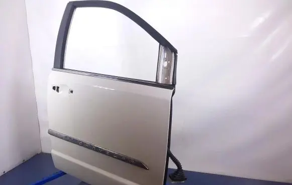 Chrysler Town & Country V Front door