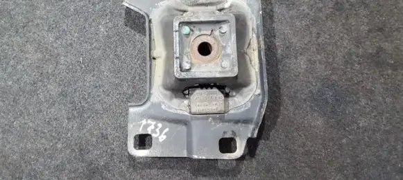 Ford Focus C-MAX Engine mount bracket 3m517m121