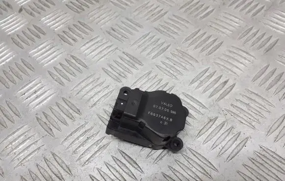 Citroen C2 Central body control module F663746X.B