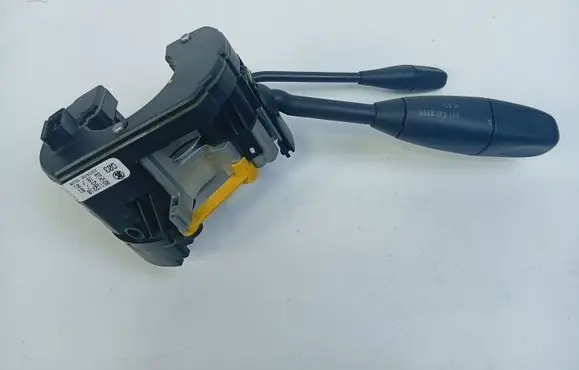 Mercedes-Benz E W212 Steering wheel column trim A2115400845