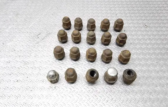 Suzuki Grand Vitara II Nuts/bolts 