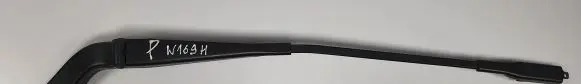 Mercedes-Benz A W169 Front wiper blade arm A1698200240