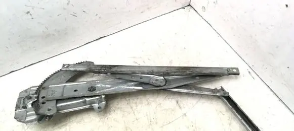 Nissan Micra Front door manual window regulator 