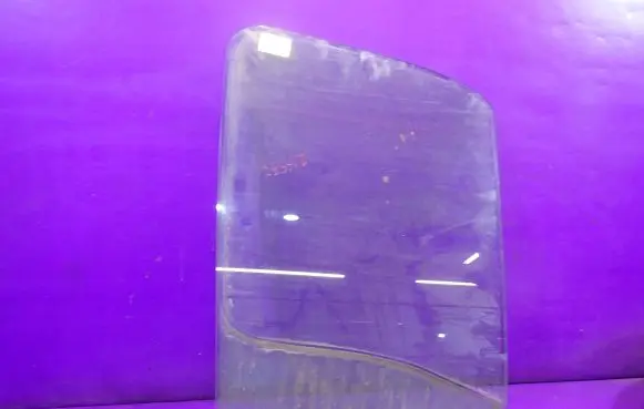 Renault Master II Front door window glass four-door