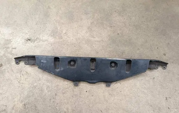 BMW 5 F10 F11 Top upper radiator support slam panel 51647200689