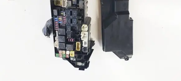 Isuzu D-Max Fuse box set