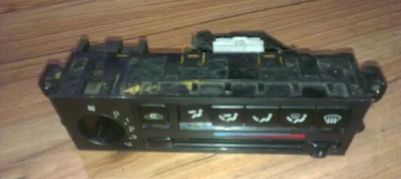 Nissan Primera Climate control unit d9908976902 d99089769-02