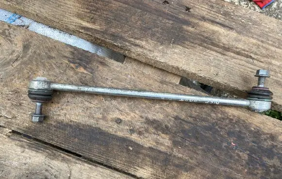 Front anti-roll bar/stabilizer link