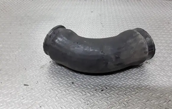 BMW 5 E39 Intercooler hose/pipe 11612247903
