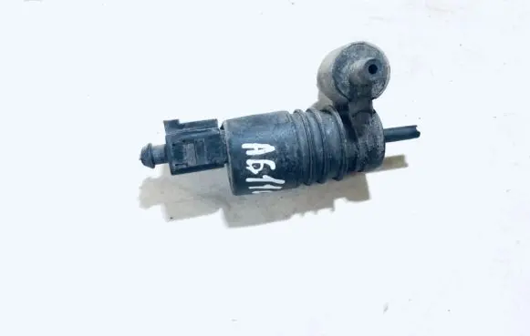 Mitsubishi Colt Windscreen/windshield washer pump