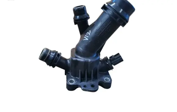 Thermostat/thermostat housing