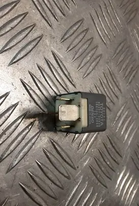 Lexus GS 300 350 430 450H Other relay 9098702025 1567002540