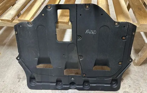 KIA Optima Engine splash shield/under tray 46060