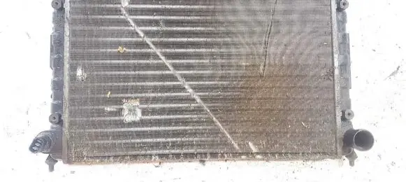 Volkswagen Golf II Coolant radiator
