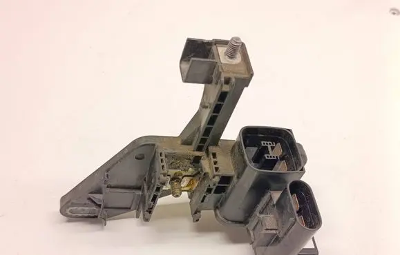 BMW 3 F30 F35 F31 Current control relay 19320000001 04042013 9296149