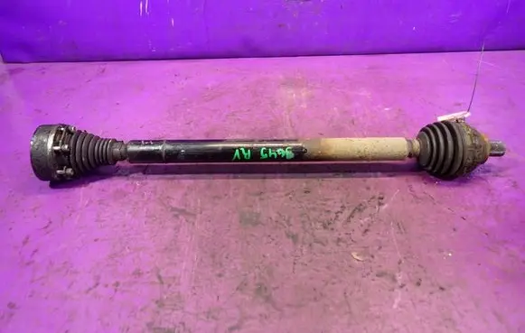 Skoda Octavia Mk2 (1Z) Front driveshaft 