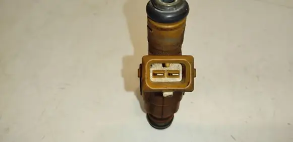 Volvo XC70 Fuel injector 0280155831 9186340