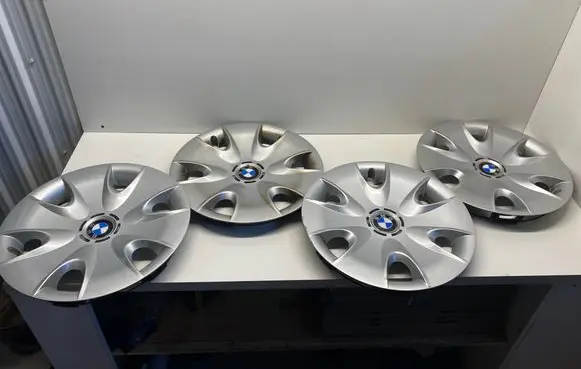 BMW 3 E90 E91 R16 wheel hub/cap/trim 6762654
