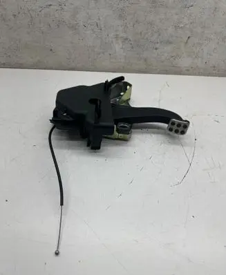 Mercedes-Benz CLS C218 AMG Brake pedal A2044201684 1314414360