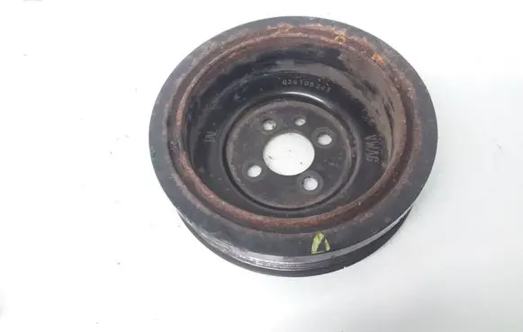 Volkswagen PASSAT B6 Crankshaft pulley 03G105243