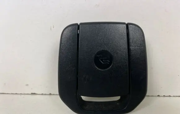 BMW 1 E81 E87 ISOFIX cover 7118673