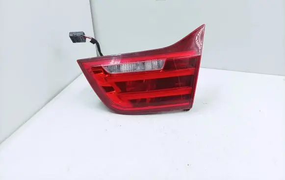 BMW 4 F32 F33 Tailgate rear/tail lights 7296102