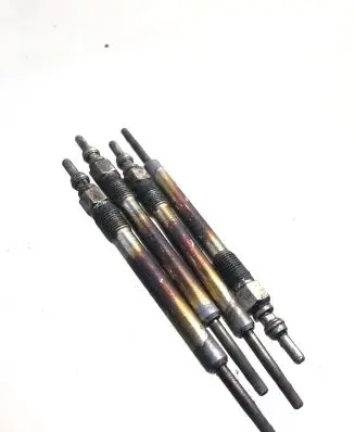 Volkswagen Touran II Glow plug 03L963319A